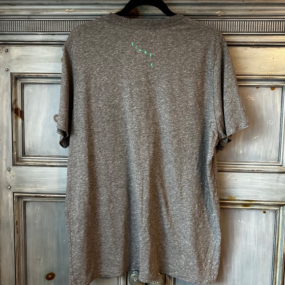 Clare V Original Snake Graphic Tee in Charcoal Gray Size XL - Picture 5 of 6